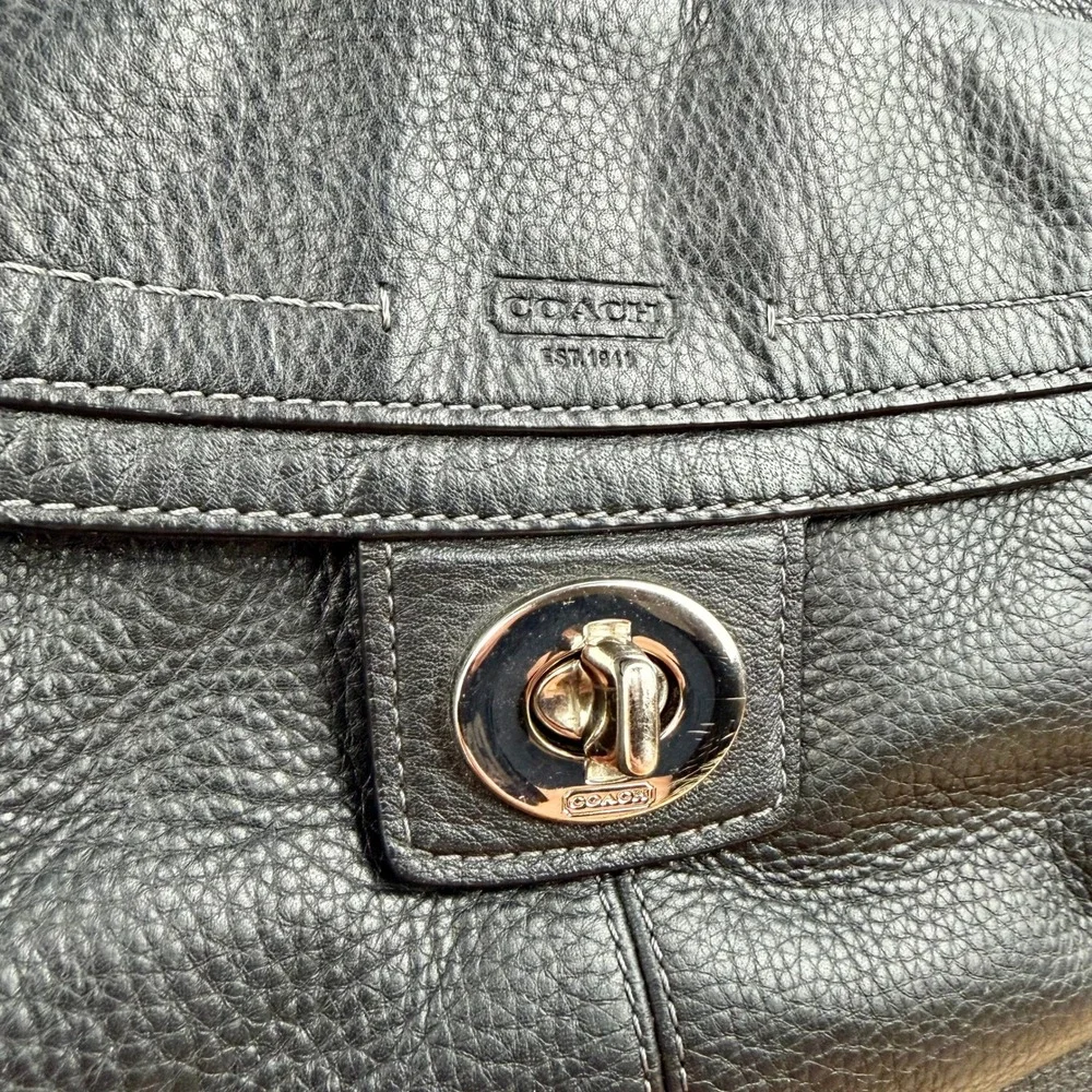 Coach hobo shoulder